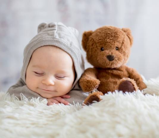 habiller bébé pour dormir