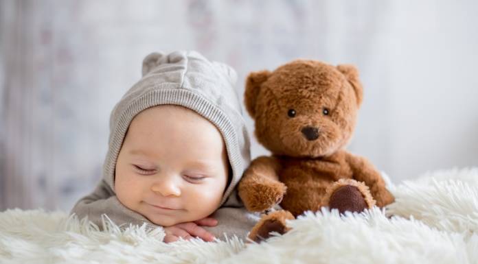 habiller bébé pour dormir