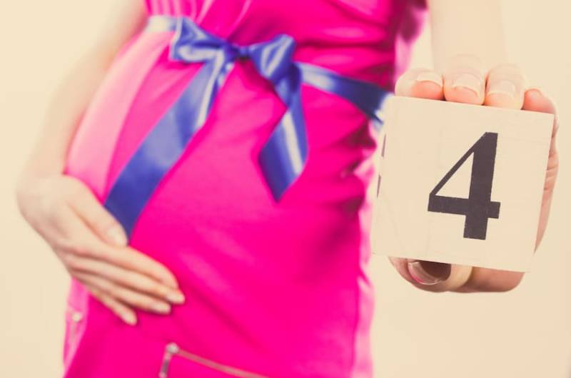 Femme enceinte 4 mois